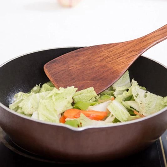spatule de cuisine en bois